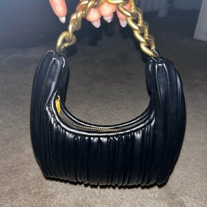 Elegant Black Pleated Women's Bag